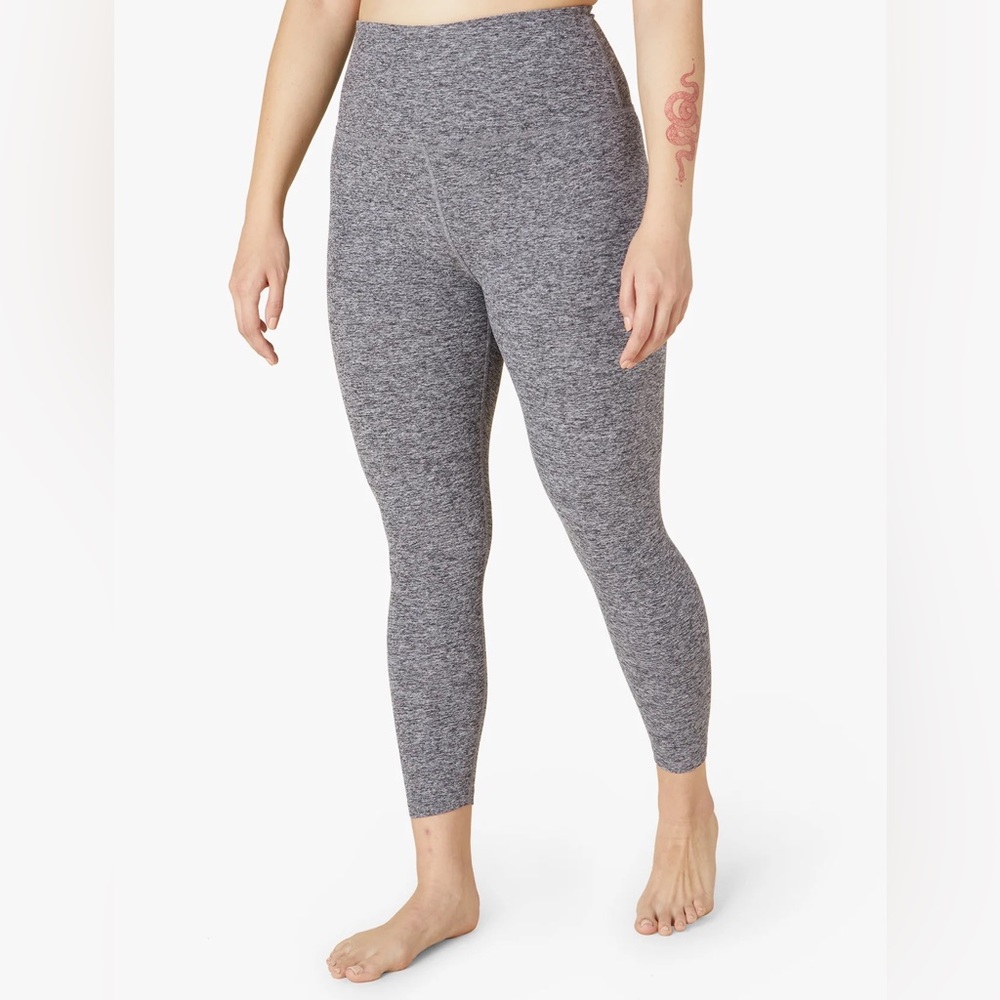 NWOT Beyond Yoga Spacedye Cropped Leggings